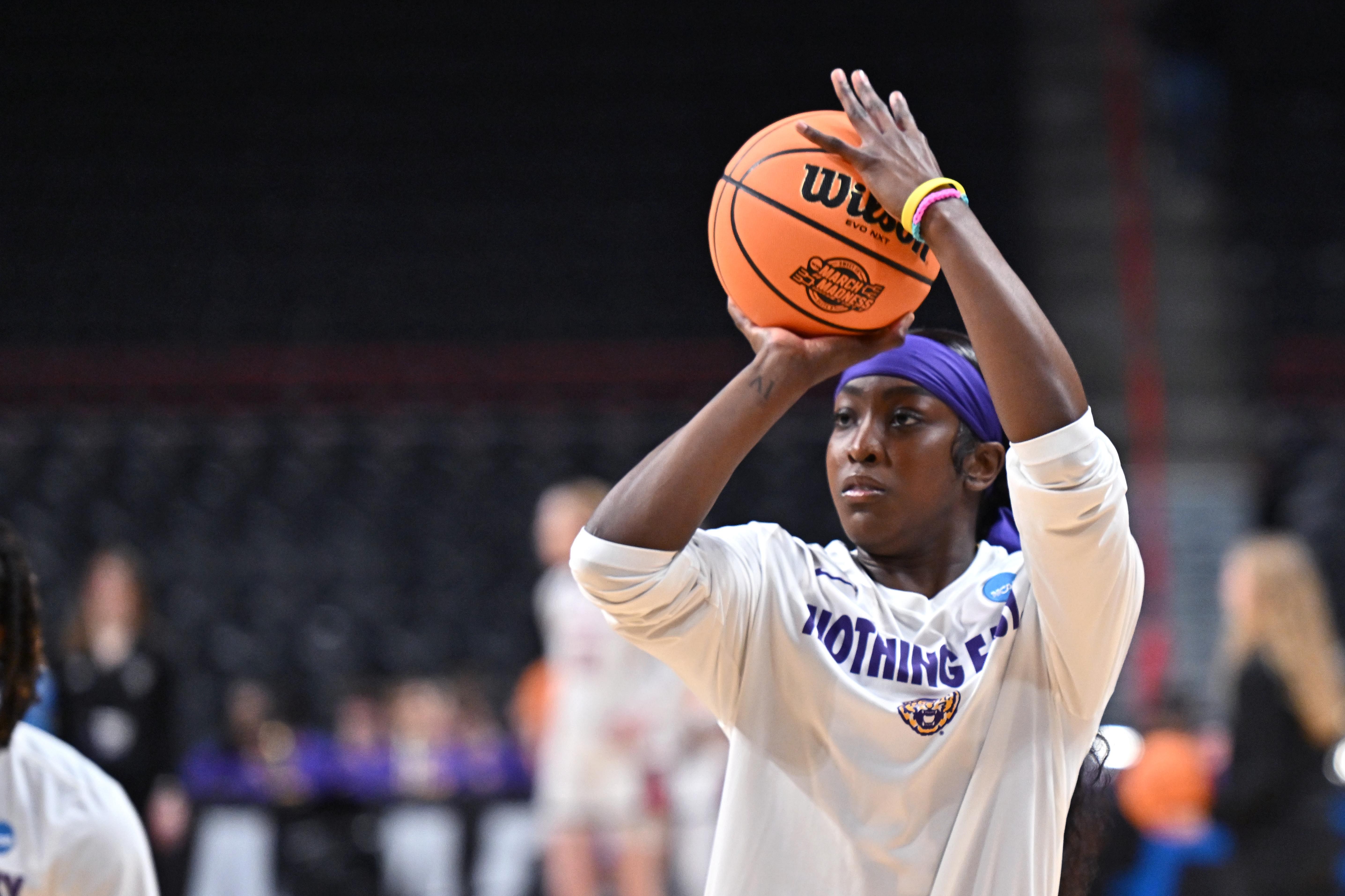 NCAA Women's Basketball: NCAA Tournament Spokane Regional-LSU vs NC State - Source: Imagn